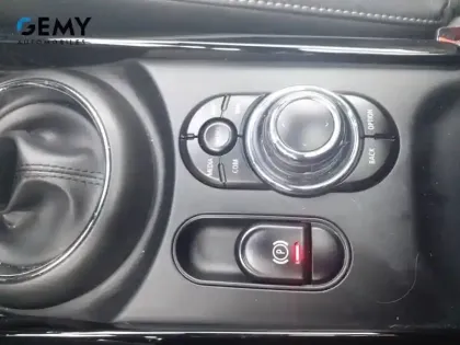 Photo 20 Mini Mini Clubman Cooper D 150 ch