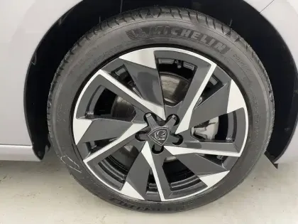 Photo 17 Peugeot 308  BlueHDi 130ch S&S EAT8