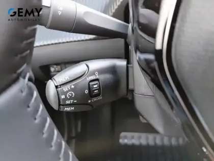 Photo 14 Peugeot 2008  Electrique 54 kWh 156 ch