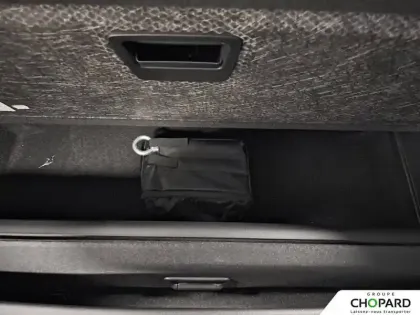 Photo 23 Peugeot 5008  Hybrid 145 e-DCS6