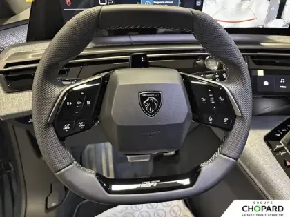 Photo 21 Peugeot 5008  Hybrid 145 e-DCS6