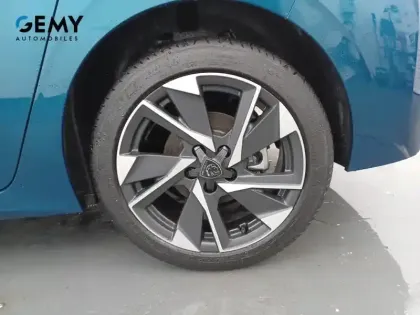 Photo 10 Peugeot 308  Hybrid 145 e-DCS6