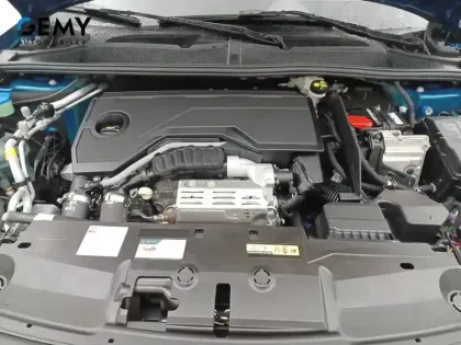 Photo 14 Peugeot 308  Hybrid 145 e-DCS6