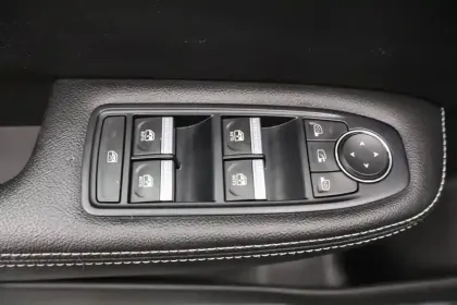 Photo 37 Renault Arkana  E-Tech hybride 145 - 22