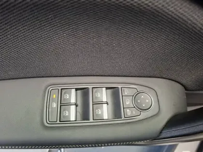 Photo 59 Renault Symbioz  E-Tech full hybrid 145