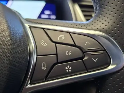 Photo 75 Renault Symbioz  E-Tech full hybrid 145