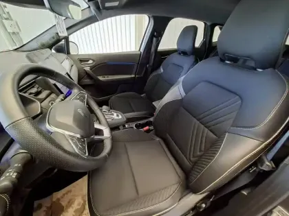 Photo 16 Renault Symbioz  E-Tech full hybrid 145