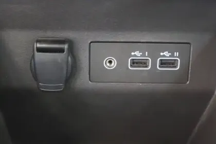 Photo 47 Renault Clio Gén. V (BJA) Ph1 NG Equilibre 5