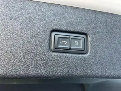 Photo 27 Audi Q8  50 TDI 286 Tiptronic 8 Quattro