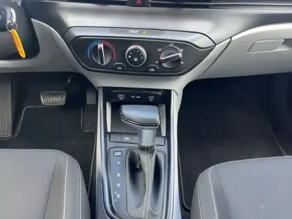 Photo 10 Hyundai I20  1.0 T-GDi 100 DCT-7 Hybrid 48V