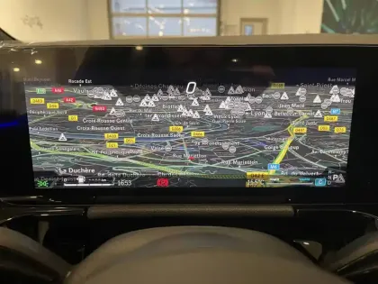 Photo 49 Mercedes Classe B  250 e 8G-DCT