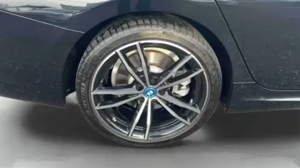 Photo 14 BMW Serie 3 Touring 330e xDrive 292 ch BVA8