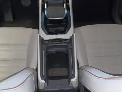 Photo 85 Renault Espace  E-Tech hybrid 200