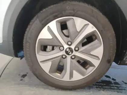 Photo 11 Kia Niro e- Electrique 204 ch