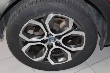 Photo 43 Renault Captur  E-Tech Plug-in 160