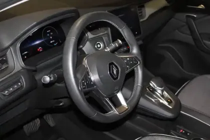 Photo 81 Renault Captur Gén. II (HJB) Ph1 Intens 5