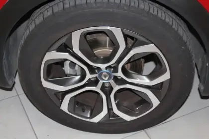 Photo 49 Renault Captur  E-Tech Plug-in 160