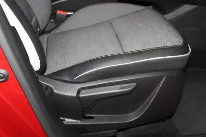 Photo 19 Renault Captur  E-Tech Plug-in 160