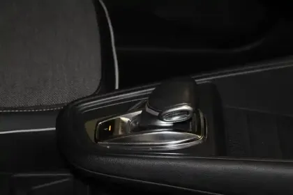 Photo 88 Renault Captur Gén. II (HJB) Ph1 Intens 5