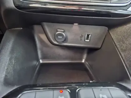 Photo 41 Opel Corsa  Electrique 136 ch & Batterie 50 kWh