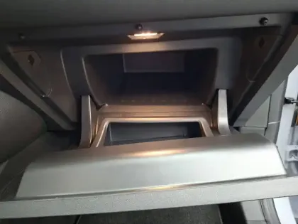 Photo 16 Renault Captur  E-Tech full hybrid 160 ch