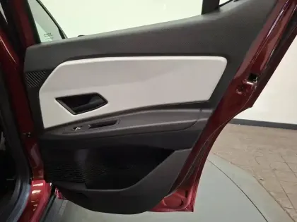 Photo 32 Renault 4 Renault  E-Tech Electrique 120 ch autonomie urbaine