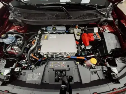 Photo 22 Renault 4 Renault  E-Tech Electrique 120 ch autonomie urbaine