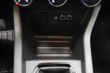 Photo 23 Renault Clio  TCe 90