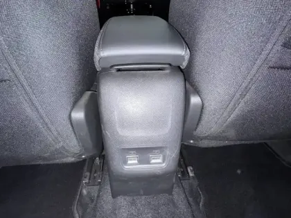 Photo 13 Peugeot 2008  PureTech 130 S&S BVM6