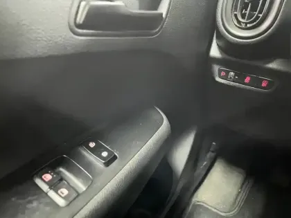 Photo 18 Kia Picanto  1.0 DPi 67ch ISG BVM5