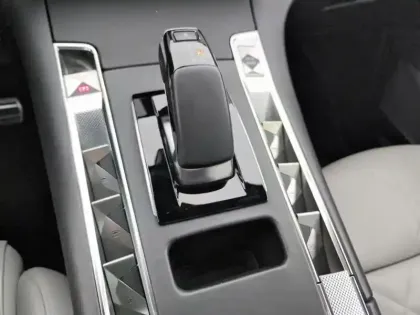 Photo 23 DS DS 7 DS7 Crossback Hybride E-Tense 225 EAT8 Rivoli