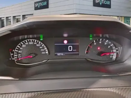 Photo 20 Peugeot 208  PureTech 75 S&S BVM5 Active Pack