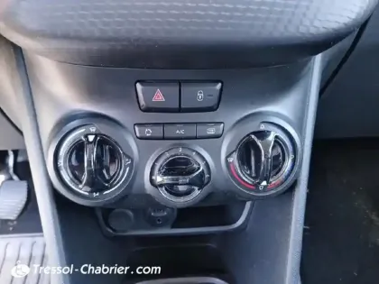 Photo 14 Peugeot 208  1.2 PureTech 82ch BVM5 Style