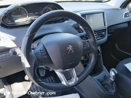 Photo 25 Peugeot 208  1.2 PureTech 82ch BVM5 Style