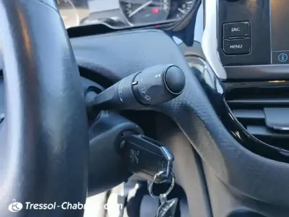 Photo 6 Peugeot 208  1.2 PureTech 82ch BVM5 Style