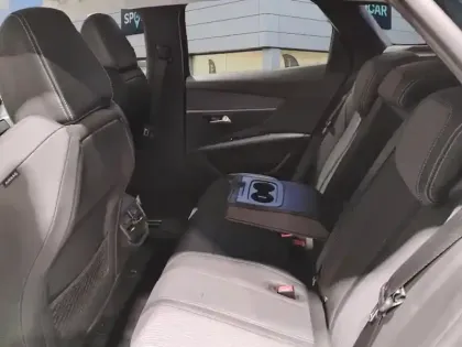 Photo 22 Peugeot 3008  Hybrid 225 e-EAT8 Allure Pack