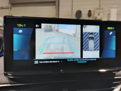 Photo 25 Peugeot 3008  Hybrid 225 e-EAT8 Allure Pack