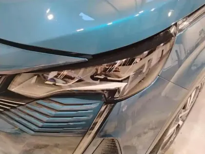 Photo 13 Peugeot 3008  Hybrid 225 e-EAT8 Allure Pack