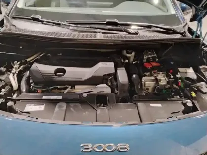 Photo 6 Peugeot 3008  Hybrid 225 e-EAT8 Allure Pack