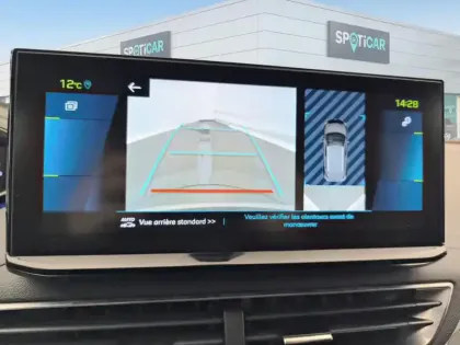 Photo 25 Peugeot 3008  Hybrid 225 e-EAT8 GT