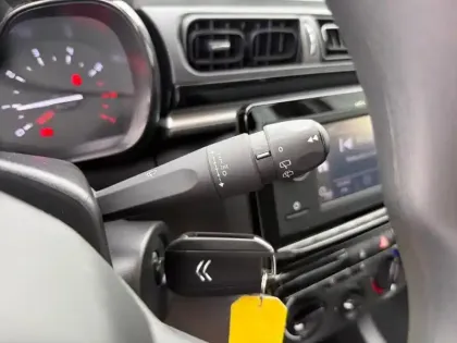 Photo 17 Citroën C3  PureTech 83 ch BVM5 You