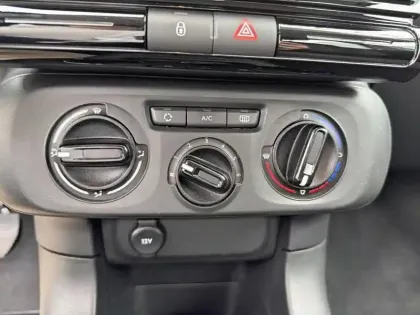 Photo 12 Citroën C3  PureTech 83 ch BVM5 You