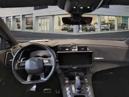 Photo 9 DS Ds 7 DS7 Crossback Hybride E-Tense 300 EAT8 4x4 Performance Line+