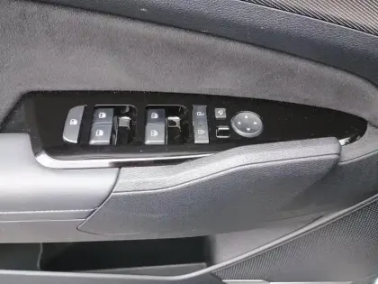 Photo 19 Kia Sportage Gén. V Ph1 GT-Line P Business 5