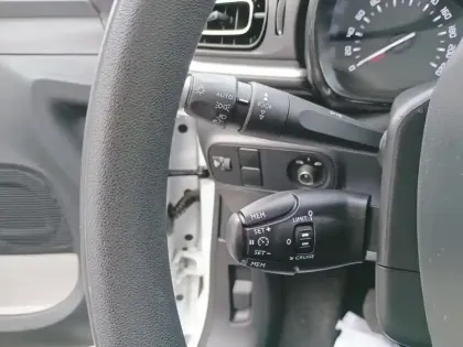 Photo 16 Citroën C3  PureTech 83 S&S BVM5 Shine