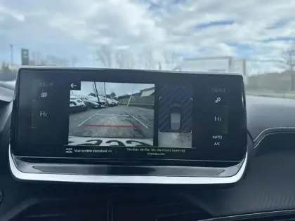 Photo 25 Peugeot 208  PureTech 100 S&S BVM6 GT