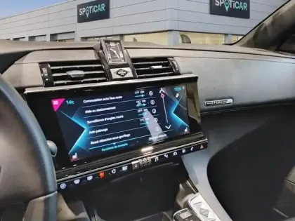 Photo 10 DS DS 7 DS7 Crossback Hybride E-Tense 300 EAT8 4x4 Rivoli