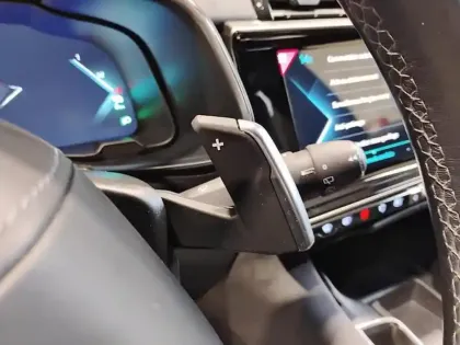 Photo 17 DS DS 7 DS7 Crossback Hybride E-Tense 300 EAT8 4x4 Rivoli