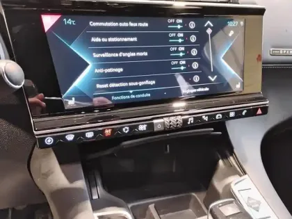 Photo 12 DS DS 7 DS7 Crossback Hybride E-Tense 300 EAT8 4x4 Rivoli