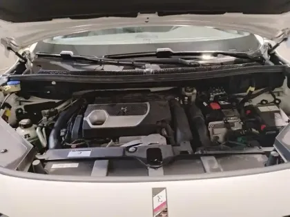 Photo 6 DS DS 7 DS7 Crossback Hybride E-Tense 300 EAT8 4x4 Rivoli